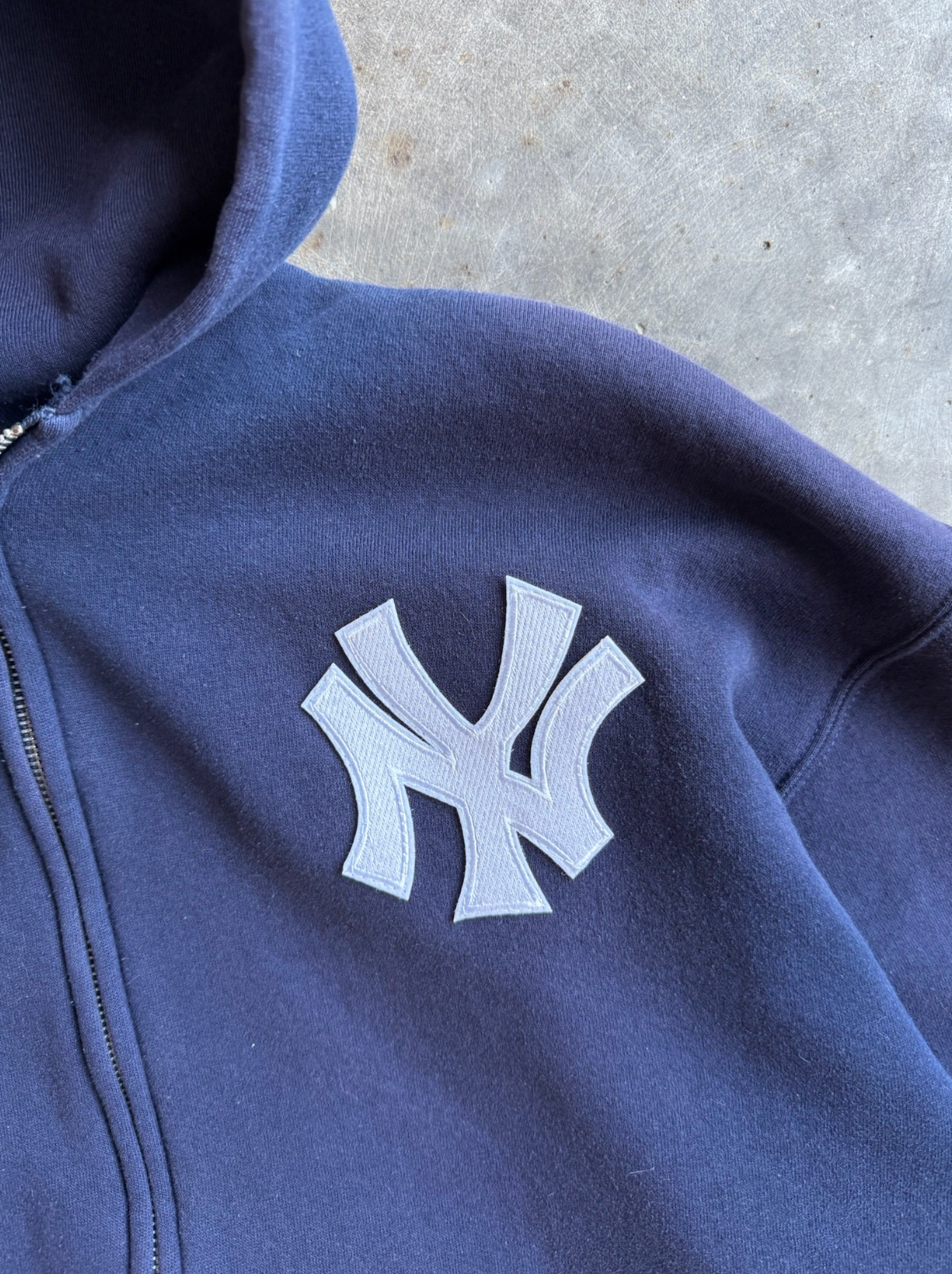 VINTAGE YANKEES ZIP-UP HOODIE - M